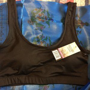 Series 8 Black Sports Bra w/removable pads Size Small NWT